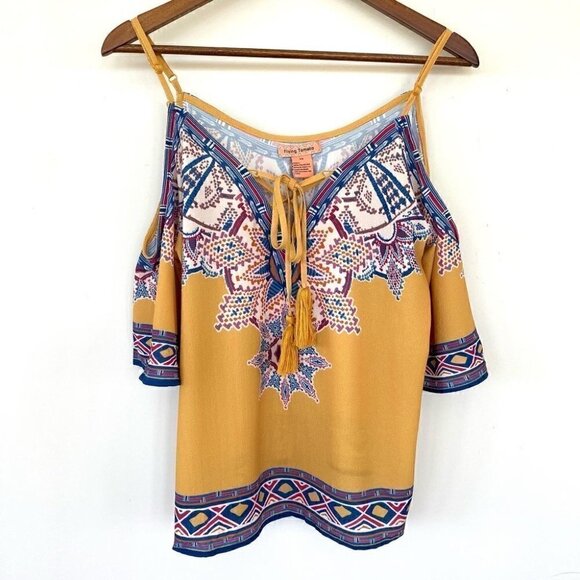Flying Tomato cold shoulder top with tie at  centre front - Picture 2 of 7